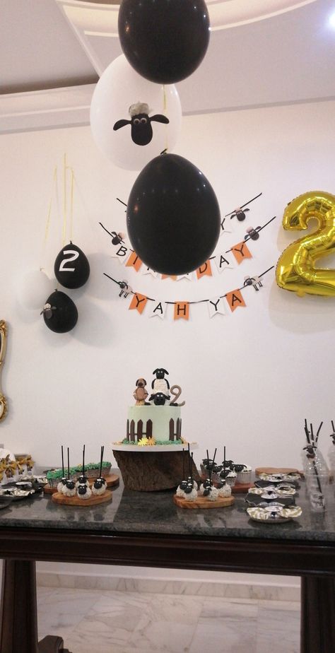 Shaun The Sheep Birthday Theme, Shaun The Sheep Birthday Party, Shaun The Sheep Birthday, Sheep Party, 3 Birthday, Shaun The Sheep, Sheep Farm, Birthday Themes, The Sheep