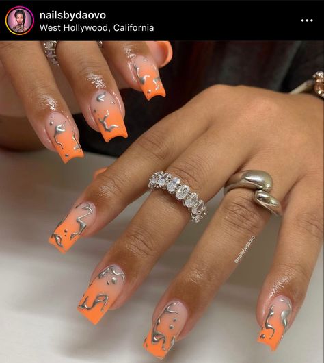 Orange And Silver Nails Acrylic, Orange Prom Nails Short, Cute Orange Nails Short, Orange Silver Nails, Grey And Orange Nails, Orange And Silver Nails, Orange Short Nails, Orange Nails Short, Short Orange Nails