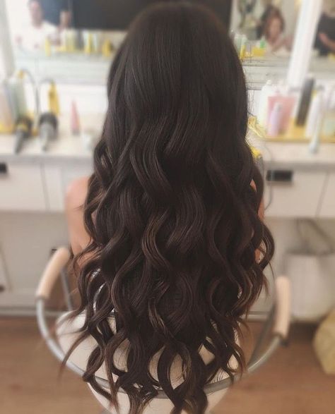 Curled Hairstyles Dark Hair, Long Dark Brown Wedding Hair, Lose Curls Wedding, Curled Hairstyles Down Simple, Long Dark Brown Hair Curly Loose Curls, Curled Brown Hair Long, Iron Curls Hairstyles Long Hair, Brown Hair Curls Wedding, Long Dark Curled Hair