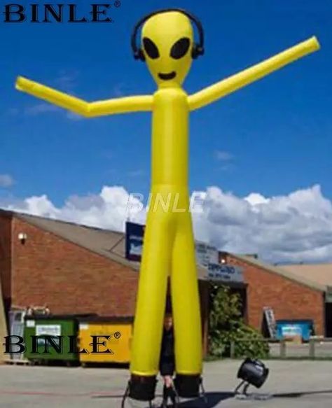 TUBEMAN ALIEN👽👽👽 Inflatable Bouncers, Inflatable Toy, Alien Abduction, Lost In Space, I Miss U, Robot Toy, Halloween Outdoor Decorations, Halloween Decoration, Outdoor Fun