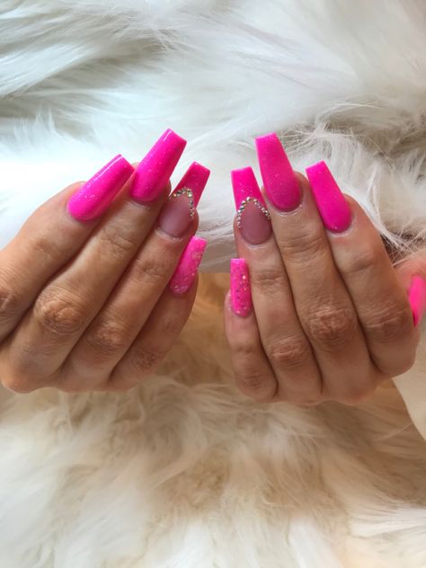 Barbie Pink Nails 2023, Bright Pink Nails With Rhinestones, Hot Pink Sweet 16 Nails, Hot Pink Nails With Diamonds, Silver And Hot Pink Nails, Hot Pink Acrylic Nails With Rhinestones, Nails To Go With Hot Pink Dress, Hot Pink Nails With Gems, Hot Pink Nails For Prom