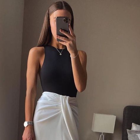 Zara Outfit #zaralovers_ Knotted Wrap Skirt | Ref nr: 2975 878 712 Halter Neck Bodysuit | Ref nr: 5039 371 800 @whatemwore Halter Bodysuit Outfit, Bodysuit Skirt Outfit, White Halter Bodysuit, Halter Neck Bodysuit, Halter Bodysuit, Paris Chic, Zara Outfit, Rodeo Fashion, Body Suit Outfits