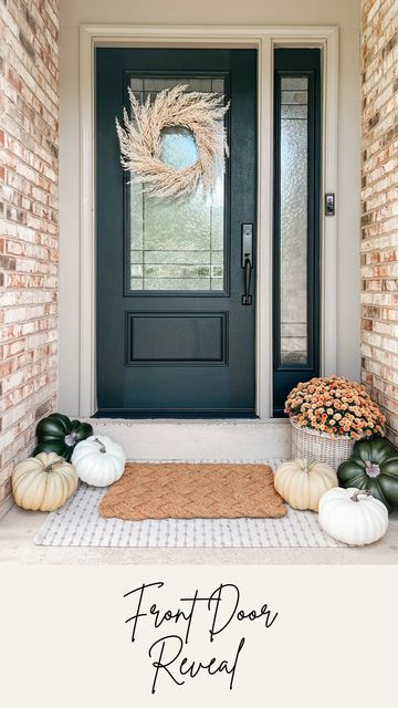 Brittany | Home Decor & DIY on Instagram: "🍁Front Door Reveal🍁 I am so excited to finally share our new front door from @peasedoors [g i f t e d] just in time for fall! This is the mahogany grain fiberglass door with 3/4 lite Connecticut glass and matching sidelite. I love the grain detail which makes it look like real wood and the glass is beautiful, providing both privacy and extra light in our entryway. The door comes unfinished so you can customize it to your liking (I’ll be sharing more a Fromt Door Window Film, Front Door 1 Sidelight, Front Door With Window On One Side, Glass Door Exterior Front Entry, 3/4 Front Door, Single Front Door With One Sidelight, Front Door One Side Window, Front Entry Door With Sidelights, Single Sidelight Front Door