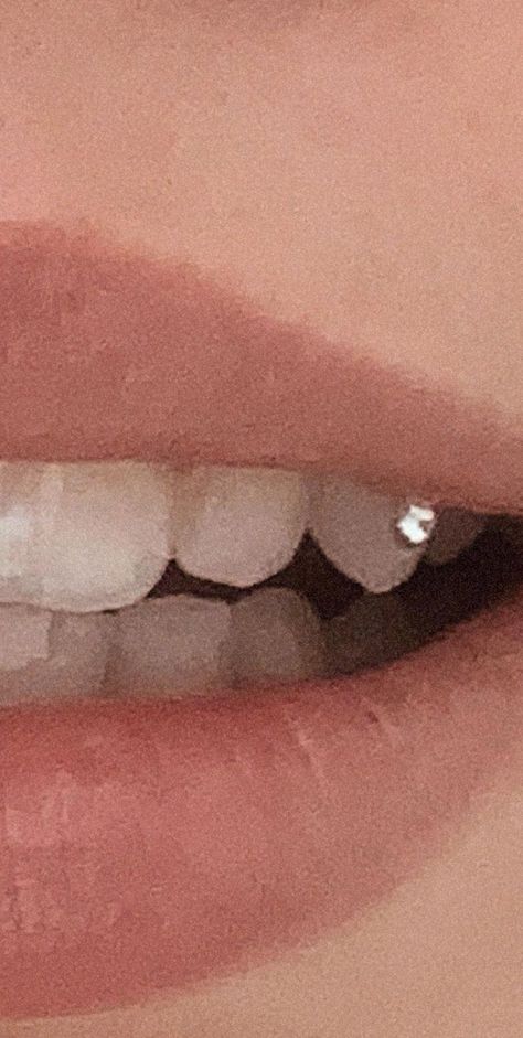 Teeth Jewelry Aesthetic, Teeth Piercing, Teeth Accessories, Tooth Jewel, Tooth Jewellery, Teeth Gems, Pretty Teeth, Dental Jewelry, Diamond Teeth