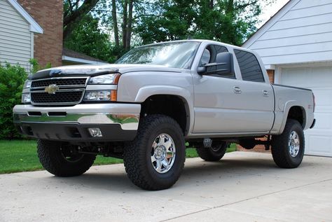 Dream Truck!!!!! Lifted 2006 Crew Cab Chevy Silverado!!!!! Cateye Silverado 1500 Lifted, 2006 Chevy Silverado 1500 Lifted, Chevy Cateye, 2006 Chevy Silverado 1500, Squatted Trucks, Truck Lifted, 2003 Chevy Silverado, Sierra Truck, Silverado 4x4