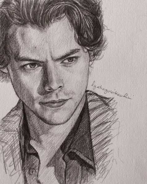 Soulmate Reading, One Direction Drawings, One Direction Art, Harry Styles Drawing, A Soulmate, Soulmate Sketch, Art Sketches Pencil, Sketchbook Drawings, Celebrity Drawings