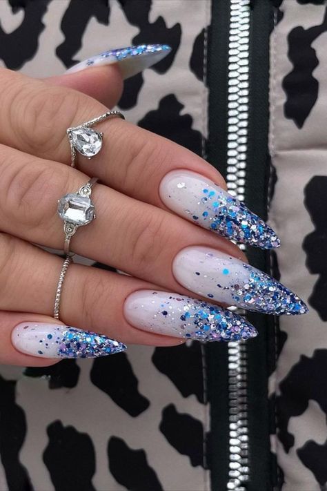 Stiletto Nails Stage Dive, Nails Trend, January Nails, Nails Trends, Edgy Nails, Trends For 2024, Trend 2024, Art Trends, Stiletto Nails