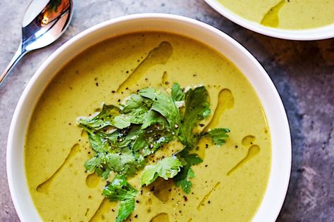 Greek Fava Soup With Cilantro & Truffle Oil | Greek Food - Greek Cooking - Greek Recipes by Diane Kochilas Peasant Soup Recipe, Watercress Soup, French Soup, 200 Calorie, Green Soup, Pea Soup, Vegan Thanksgiving, Green Curry, Gut Healing