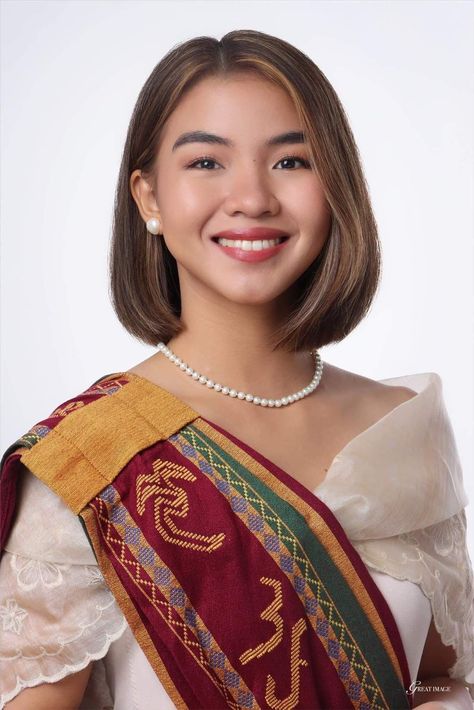 Janna Gabrielle Tan Up Graduation Sablay, Filipiniana Graduation Picture, Up Sablay, Nails For 8th Grade, Graduation Toga, Graduation Look, Filipiniana Dress, Grad Pic, 8th Grade Graduation