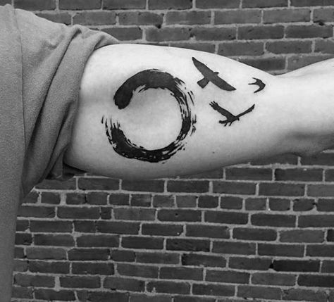 Black Birds Flying Enso Mens Inner Arm Bicep Tattoo Bird Silhouette Tattoos, Zen Tattoo, Bicep Tattoo Men, Black And White Tattoo, Inner Bicep Tattoo, Circle Tattoos, Tattoo Inspiration Men, Silhouette Tattoos, Bicep Tattoo