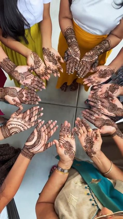 Mahndi Pose For Bride, Mehndi Poses For Bride Video, Mehandi Video Shoot, Mehendi Video Shoot, Mehndi Video Shoot, Haldi Video Shoot, Mehndi Designs Videos, Haldi Video, Mehendi Videos