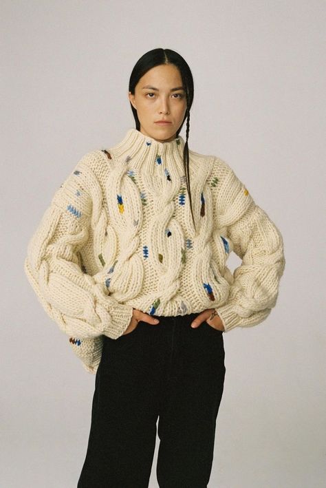 Theme Clothes, Knitwear Trends, Knitwear Inspiration, Sweater Trends, Knitted Wit, Knitwear Fashion, Knitwear Design, Cable Knit Sweater, Knit Outfit