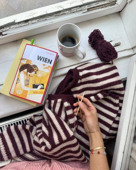 PetiteKnit Aesthetic Knitting Pictures, Knit Inspo Aesthetic, Knit Sweater Beginner, Simple Knitting Projects For Beginners, Simple Knitting Projects, Modern Knitwear, Petite Knit, Simple Knitting, Knit Top Patterns