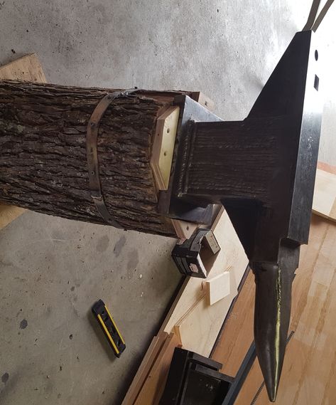 Home-made Anvil: The blacksmiths' mantra, if you will, Is "need a tool, make a tool". Well, I needed an anvil. Cash availability was an issue, so I turned to instructibles. I didn't find quite what I was looking for so I did some further research and forged ahead… Anvil Accessories, Diy Anvil, Homemade Forge, Dumpster Diving, Railroad Spikes, Forging Metal, Trash To Treasure, Machine Shop, Linseed Oil