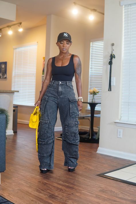 Cute Jean Outfits, Hairstyles With Weave, Cargo Outfit, Woman Hairstyles, Concert Fit, Cute Outfits With Jeans, Classy Casual Outfits, Looks Black, Casual Spring