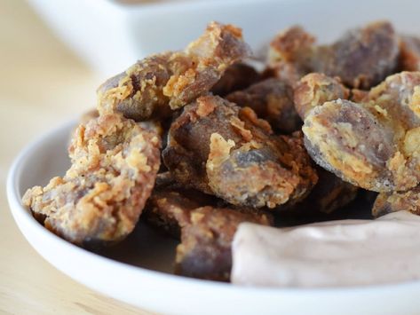 Instant Pot Fried Chicken, Gizzard Stew Recipe, Turkey Gizzards, Gizzard Recipe, Beef Shank Recipe, Gizzards Recipe, Beef Lettuce Wraps, Chicken Gizzards, Cheap Easy Meals