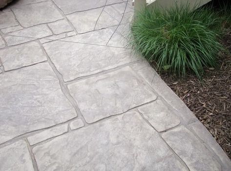 Stamped Concrete Walkway, Front Yard Walkway, Diy Concrete Patio, Driveway Ideas, Cement Patio, Concrete Patio Designs, Concrete Patios, Concrete Walkway, Front Walkway