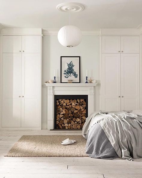 Fitted Wardrobes | Built-in & Bespoke Wardrobes Bedroom Paint Colors Grey, Fitted Wardrobes Bedroom, Fitted Bedroom Furniture, Bedroom Wardrobe Design, Next Bedroom, Wardrobe Bed, Fitted Bedrooms, Fitted Wardrobes, Relaxing Bedroom