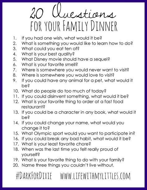 How to make your family dinner more memorable with #DarkForDinner. Plus a printable list of questions to ask your family! Family Dinner Questions Fun, Family Night Questions, Get To Know Family Questions, Family Questions Games, Family Dinner Questions, Questions For Family Dinner Table, Family Discussion Questions, Questions To Ask Family Members, Fun Family Questions