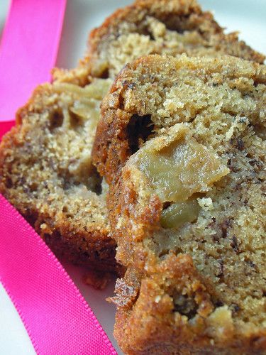 Banana Apple Bread Recipe, Banana Apple Bread, Ultimate Banana Bread Recipe, Apple Banana Bread, Apple Loaf, Kiwi Recipes, Apple Bread Recipe, Kiwi And Banana, Apple Cinnamon Bread