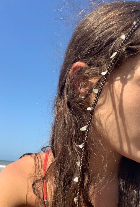 Hair Wraps Aesthetic, Wraps Aesthetic, Hair Wrap Designs, Wrap Aesthetic, Summer Beach Hairstyles, 23 Summer, Hair Charms, Hairstyles For Medium Hair, Summer Hairstyles For Medium Hair