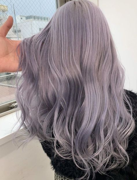 Hair Color Ideas Korean, Ash Purple Hair, Lavender Grey Hair, Purple Blonde Hair, Purple Grey Hair, Korean Hairstyles, Light Purple Hair, Elegance Dress, Grey Hair Dye