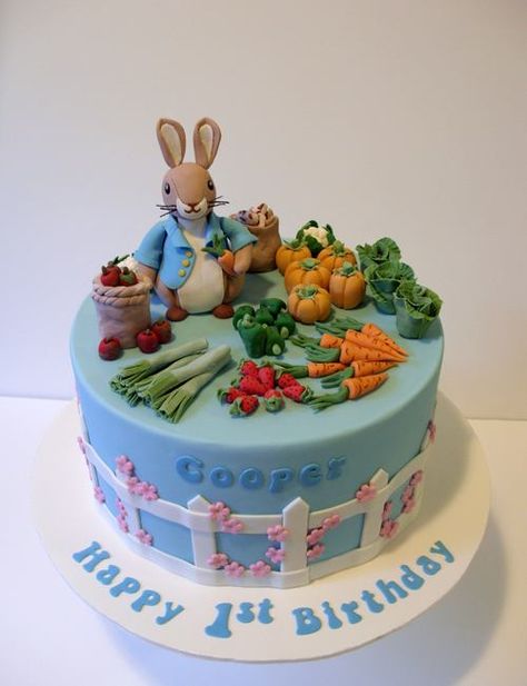 Beatrix Potter Cake, Peter Rabbit Cake, Peter Rabbit Birthday, Garden Cake, Rabbit Cake, Garden Cakes, Sculpted Cakes, Cake Studio, Bunny Cake