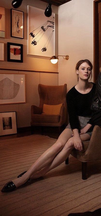 Woman Reference, Mackenzie Davis, Dark Creatures, Character Shoes, Muse, Actresses, Entertainment, Celebrities, Tv