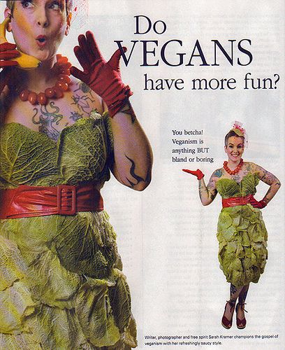 DO VEGANS HAVE MORE FUN? Omg. A lettuce dress, a banana phone and don't miss the mini tomato necklace. It is like looking in a vegan mirror right before I head out to a job interview. :D Banana Phone, Pin Up Photos, Vegan Humor, Shoot Inspiration, Wild And Free, Going Vegan, Job Interview, Photoshoot Inspiration, Cool Tees