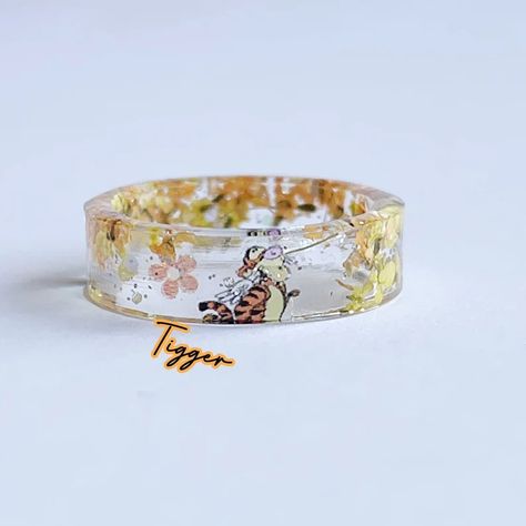 Add a Touch of Disney Style with Resin Character Rings - Jewelry - Disney Inspired Rings, Winnie The Pooh Cute, Winnie The Pooh Decor, Tigger Winnie The Pooh, Disney Fine Jewelry, Nice Gifts, Jewelry Accessories Ideas, Resin Ring, Disney Jewelry