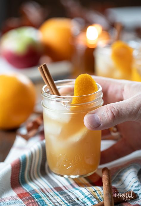 Apple Cider Whiskey, Whiskey Sour Cocktail, Autumn Cocktail, Autumn Drink, Whiskey Sour Recipe, Fall Drink Recipes, Fall Drink, Sour Cocktail, Bourbon Cocktails