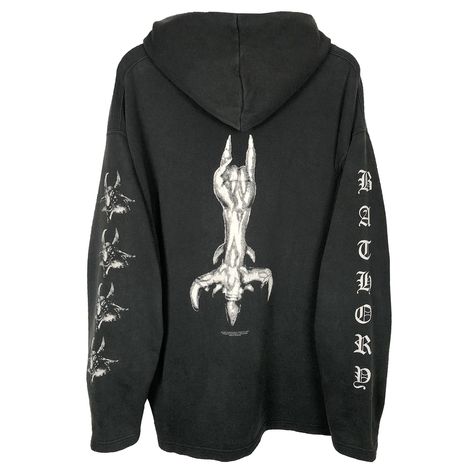 Behold, a vintage Bathory hoodie from 2001 that carries the spirit of Quorthon’s immortal legacy. Crafted during the era when the flames of satan still burned fierce and adorned with the emblem of the blood-soaked goat. ONLINE NOW RE-ANIMATORS.NET The Spirit, Carry On