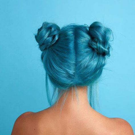 Space Buns Hair, Space Hair, Natural Brown Hair, Natural Hair Bun Styles, Bright Red Hair, Space Buns, Semi Permanent Hair Color, Blue Space, Fancy Hairstyles