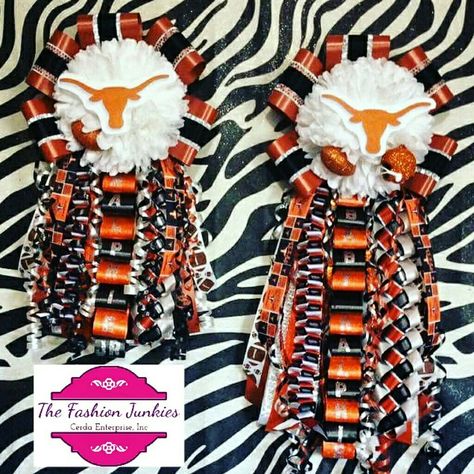 Texas longhorns themed baby shower mum & garter - his & hers by www.TfjByCei.com Longhorn Homecoming Mum, Longhorn Party, Hoco Mums, Texas Mums, Baby Shower Mum, Mum Ideas, Homecoming Garter, Maternity Belt, Ut Austin