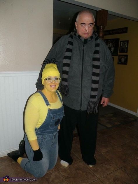 Gru And Victor Costume, Goofy Ahh Halloween Costumes, Chaotic Halloween Costumes, Funny Two People Costumes, Halloween Costumes For Dads, Cursed Halloween Costumes, Funny Two Person Halloween Costumes, Gru And Minion Costume, Funny Matching Halloween Costumes