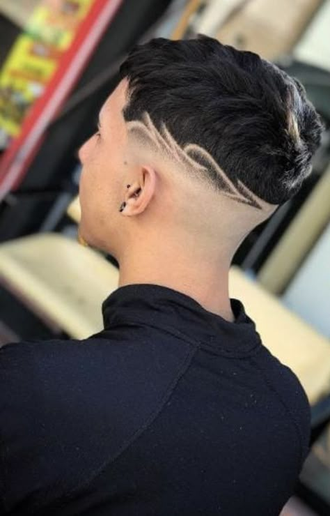 Corte Freestyle, Hair Tattoo Men, Hair Tattoo Designs, Haircut Designs For Men, Fade Haircut Designs, Hair Designs For Men, Curly Hair Fade, Shaved Hair Designs, Men Haircut Curly Hair