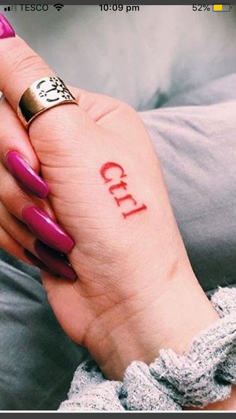 ctrl tattoo Sza Ctrl Tattoos, Ctrl Tattoo, Cute Simple Tattoos, Basic Tattoos, Small Finger Tattoos, L Tattoo, Hand Tattoos For Women, Hand Tattoo, Simplistic Tattoos