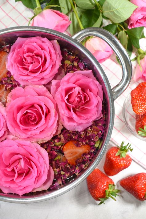 A fragrant stovetop potpourri made with dried rose petals, strawberries, cardamom pods, and fresh pink roses. This rose simmer pot provides a natural alternative to air fresheners, candles, and artificial sprays. Pot Potpourri, Simmer Pot Recipes, Cardamom Pods, Simmer Pot, Strawberry Wine, Strawberry Filling, Dried Rose Petals, Stovetop Potpourri, Stock Pot