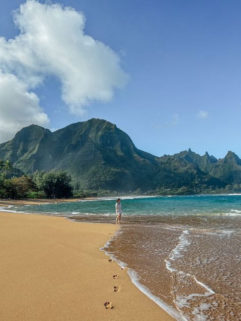 Kauai Aesthetic, Tunnels Beach Kauai, Tunnels Beach, Aesthetic Vlog, Kauai Travel, Na Pali Coast, Hawaii Kauai, Hawaii Pictures, Trip To Hawaii