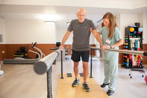 Physical Therapist Outfit, Badminton Photos, Aquatic Therapy, Physical Therapy Assistant, Rehabilitation Center, Patient Education, Independent Living, Mental Health Disorders, Occupational Therapist