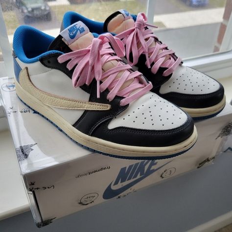 Travis Scott Fragment Low Men's Size 7.5 Travis Scott Fragment Low Outfit Men, Travis Scott Fragment Low Outfit, Fragment Travis Scott, Nike Air Jordan Travis Scott, Travis Scot, Jordan Travis Scott, Travis Scott Shoes, Travis Scott Low, Nike Travis Scott