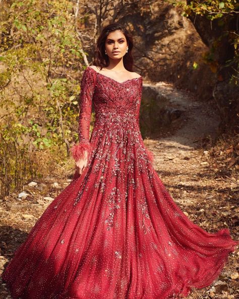 Bridal Trunk by Divya on Instagram: “Fara Evoking that emotion, “Fara” is a memoir of love, telling its tale about every bride’s dream in Silk threads. Vows, Love notes &…” Best Gown Design, Dolly J, Maroon Gown, Bridal Trunk, Gown Designs, Best Gowns, Tulle Embroidery, Kalki Fashion, Gown For Women