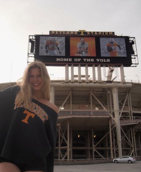 University Of Tennessee Outfits, Utk College Aesthetic, Tennessee University Aesthetic, Vols Aesthetic, Utk Gameday Outfit, University Of Tennessee Gameday Outfit, University Of Tennessee Aesthetic, U Of Tennessee, Tennessee University