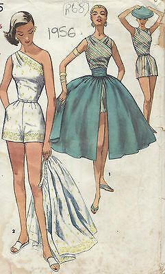 1956 Vintage Sewing Pattern B34 SKIRT CUMMERBUND PLAYSUIT (RR68)  | eBay 1950s Patterns, 1950s Sewing Patterns, Vintage Vogue Sewing Patterns, Scale Pattern, Diy Skirt, Vintage Dress Patterns, Dress Making Patterns, Old Fashion, Fashion Sewing Pattern