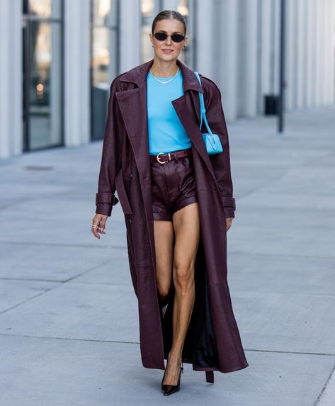 Fall Nyc Outfits, Europe Street Style, Paris Fashion Week 2024, Fall Dressing, Fall Nyc, Fall Color Trend, Europe Street, Aw 2024, Outfit Casual Chic