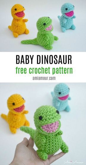 It's a cute baby T-Rex Dinosaur amigurumi! Make your own with this FREE crochet pattern! So adorable you'll end up making a whole entire herd of dinosaurs! #dinosaur #TRex #freecrochetpatterns #amigurumis #amigurumiove #crochetforkids #crochettoy #jurassicpark Dinosaur Amigurumi Pattern, Dinosaur Amigurumi, Crochet Dinosaur Patterns, Confection Au Crochet, Baby Dinosaur, Crochet Dinosaur, Pola Amigurumi, Crochet Dragon, Crochet Amigurumi Free Patterns