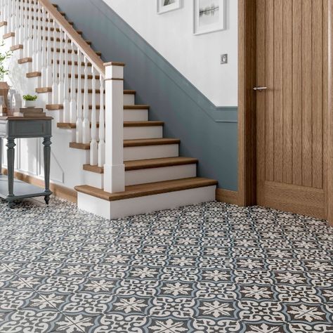 Hall Tiles, Entrance Hall Decor, Victorian House Interiors, Hall Flooring, Tiled Hallway, Patterned Wall, Hallway Flooring, Hallway Designs, Patterned Floor Tiles