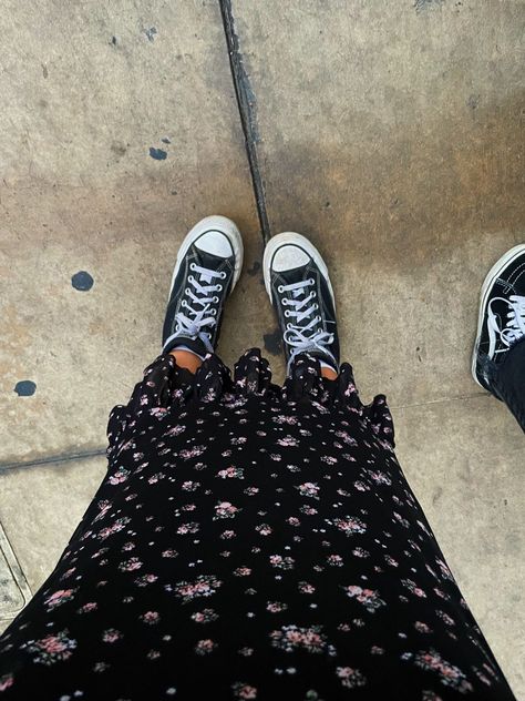 #converse #shoes #skirts #aesthetic #aestheticclothesoutfits #longskirts #floral Long Floral Skirts, Skirts Aesthetic, Converse Aesthetic, Skirt Aesthetic, Long Floral Skirt, Floral Skirts, Converse Chuck Taylor High, Chuck Taylors High Top, Converse High