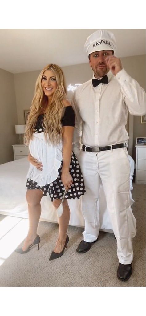 Housewife and milkman costume. Pregnancy halloween costume, #costumeidea #couplescostume #halloweencostumeideas Milkman Costume, Pregnant Costume, Pregnancy Costumes, Pregnant Halloween Costumes, Milk Man, Leather Leggings Outfit, October Fashion, Pregnant Halloween, Pregnant Couple