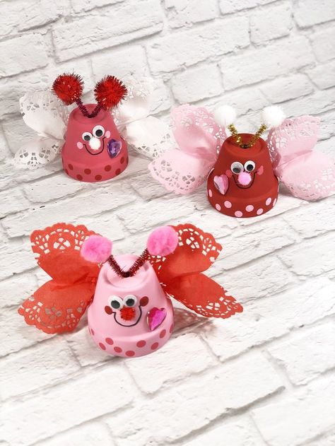 Clay Pot Love Bugs a Dollar Tree DIY - Creatively Beth Bug Candy, Things To Create, Pot Crafts, Craft Stash, Valentines School, Chenille Stems, Cute Clay, Clay Pot, Crafts Hacks